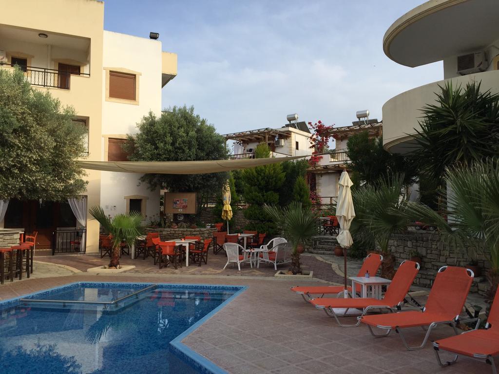 Vrisi Apartments & Villa Pitsidia Zimmer foto