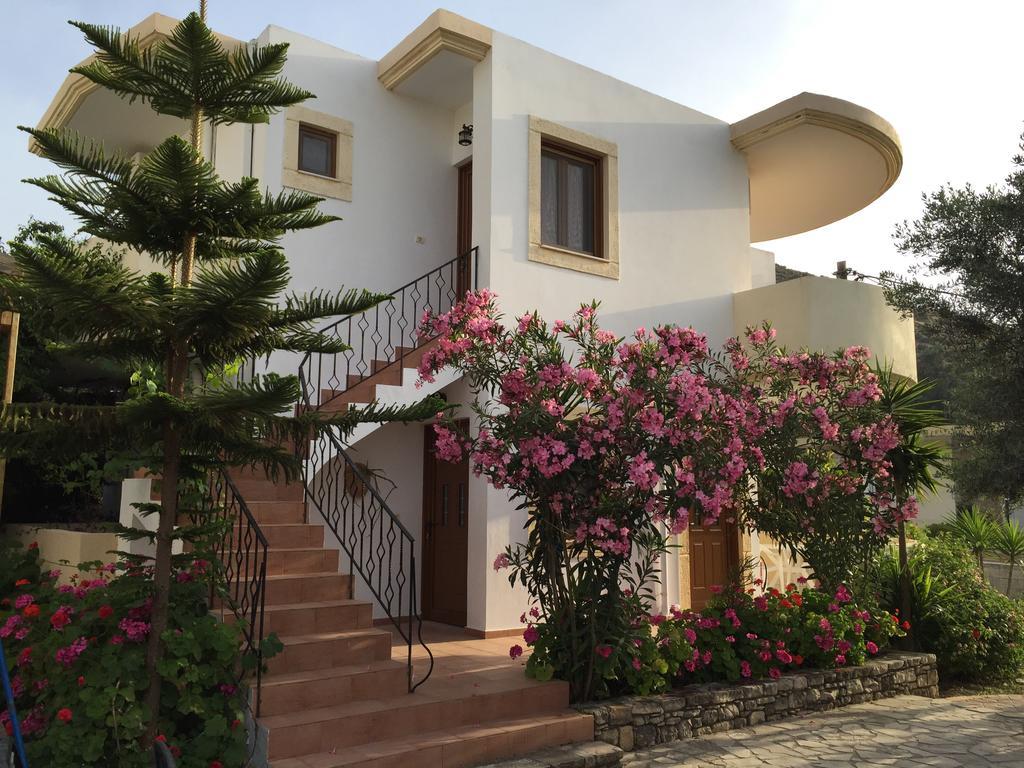Vrisi Apartments & Villa Pitsidia Exterior foto
