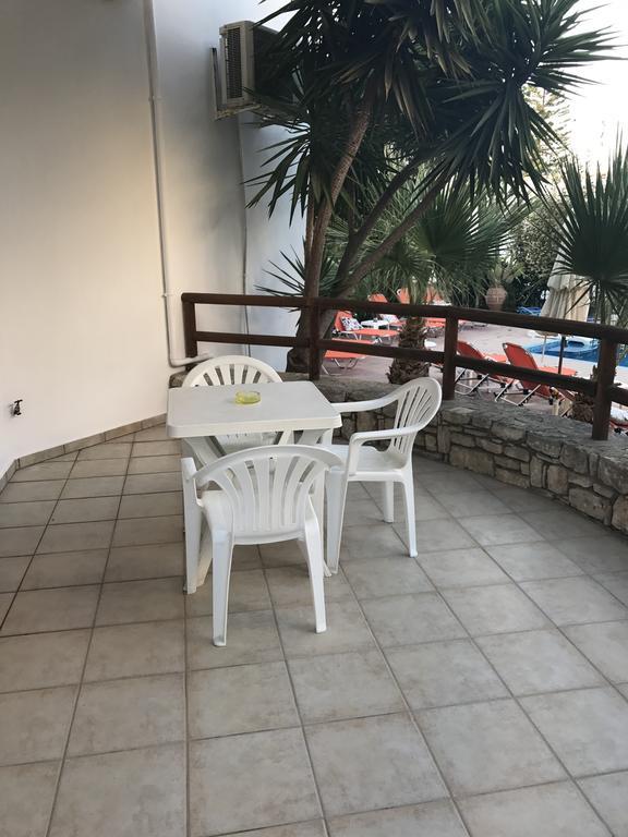Vrisi Apartments & Villa Pitsidia Exterior foto